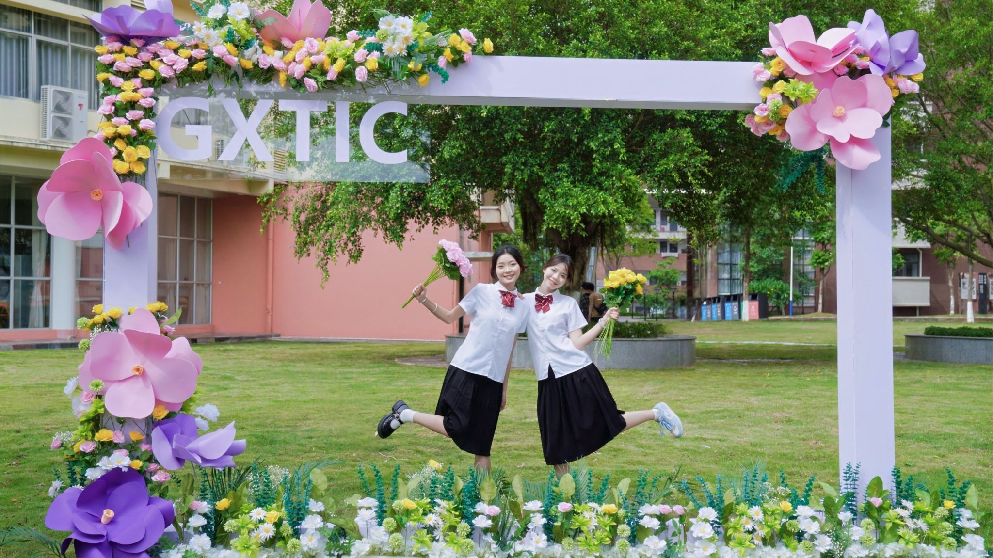 「2025畢業(yè)季」青春記憶已解鎖，母校把儀式感寵到滿