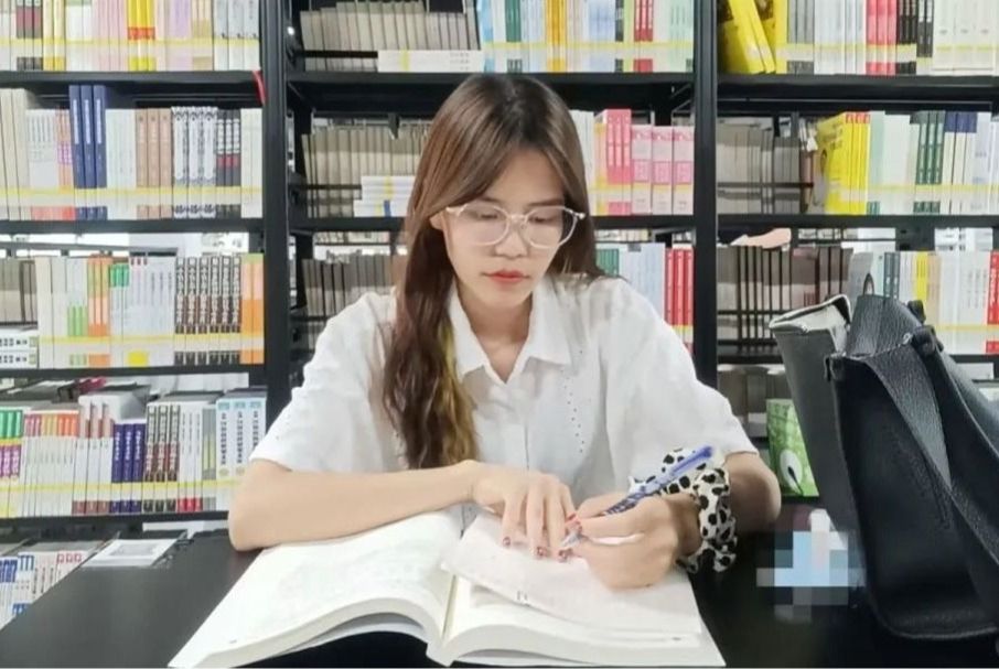 賴定芬：青春心向黨 模范再起航