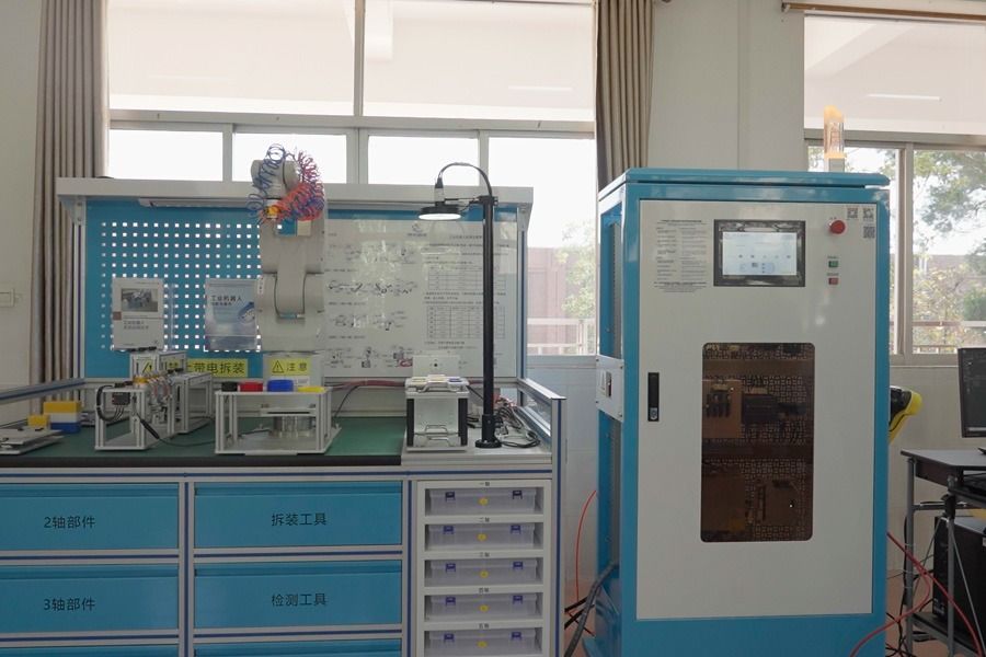 工業(yè)機(jī)器人實(shí)訓(xùn)室