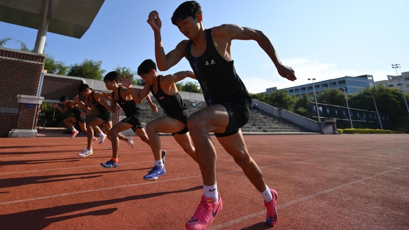 廣西英華國際職業(yè)學(xué)院第七屆校運(yùn)會打破34項校內(nèi)記錄！