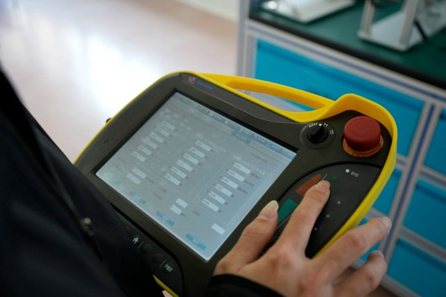 工業(yè)機(jī)器人實(shí)訓(xùn)室