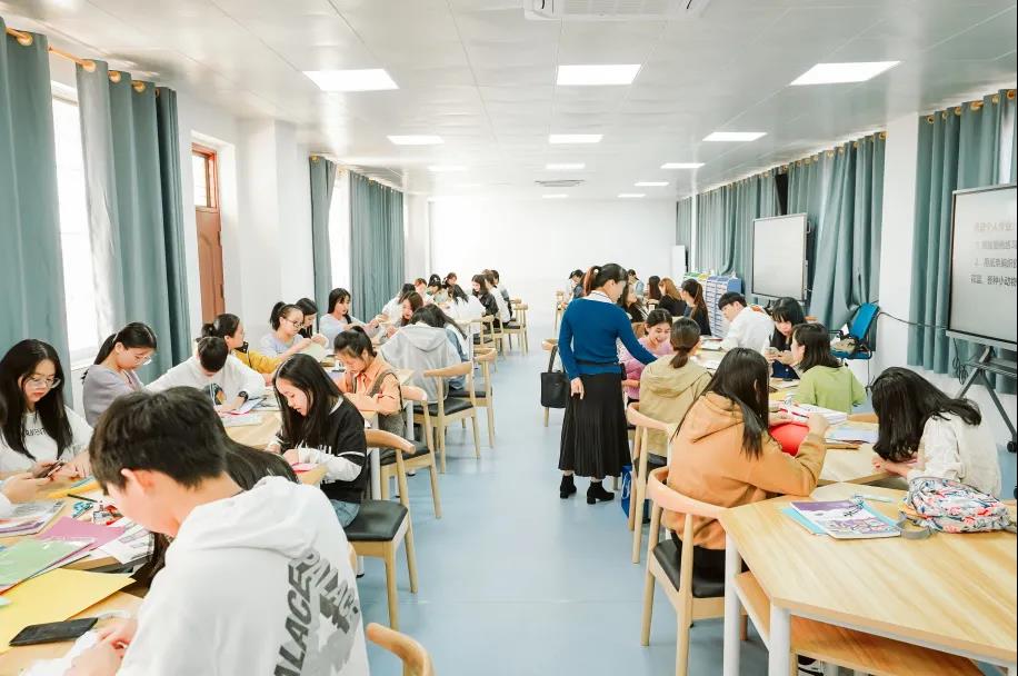 美貌與實力并存！我校學(xué)前教育學(xué)子再獲十項國家級獎項