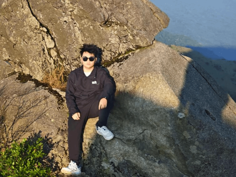 吳羅杰 電子商務(wù)