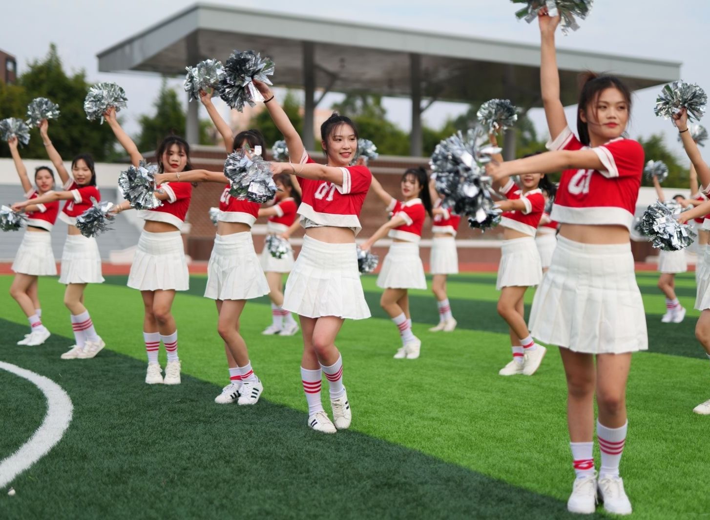 群英啦啦操社團