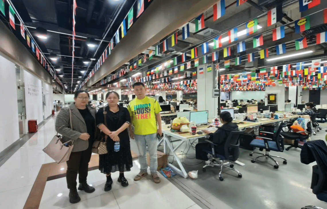 加強(qiáng)專業(yè)建設(shè)，深化校企合作 經(jīng)濟(jì)與管理學(xué)院電子商務(wù)專業(yè)教師赴企業(yè)走訪調(diào)研