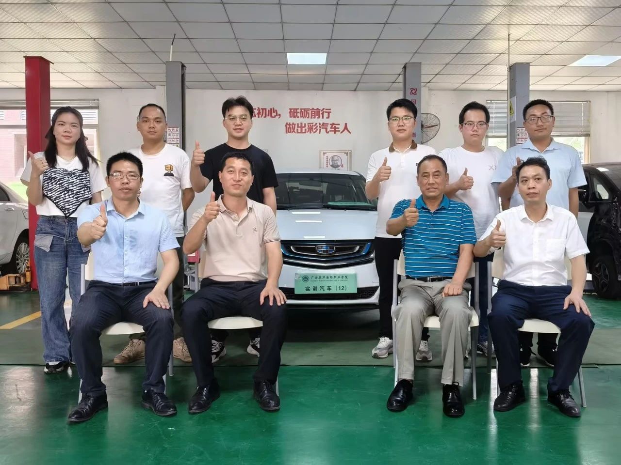 教學(xué)創(chuàng)新,匠心傳承,助力學(xué)生成長 教學(xué)創(chuàng)新,匠心傳承,助力學(xué)生成長