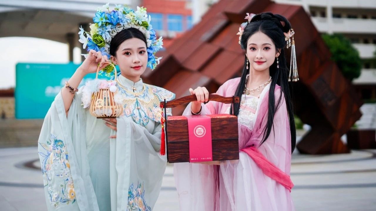 氛圍感拉滿，廣西英華學(xué)子的中秋這樣過