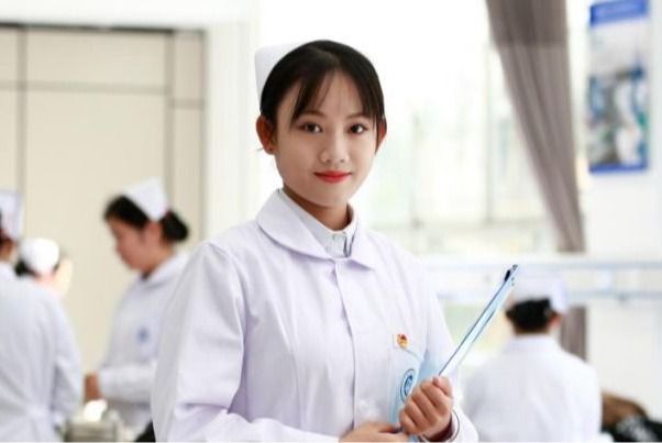 羅祉妍：與優(yōu)秀同行，展卓越風(fēng)采