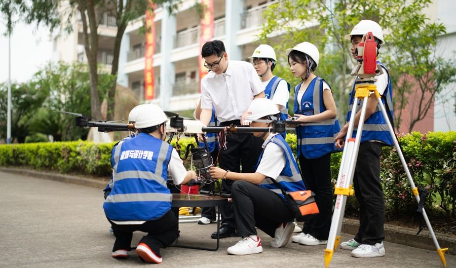 ?工程測量實(shí)訓(xùn)室