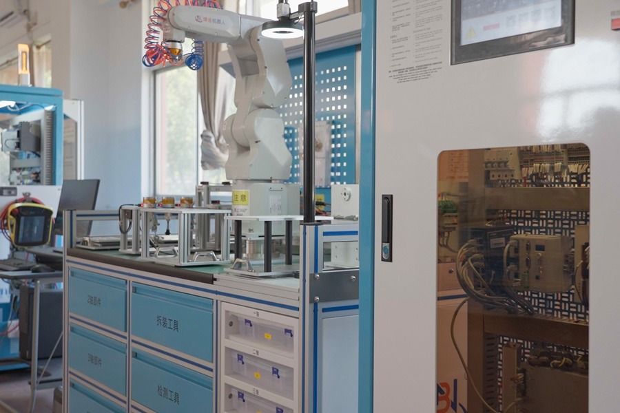 工業(yè)機(jī)器人實(shí)訓(xùn)室